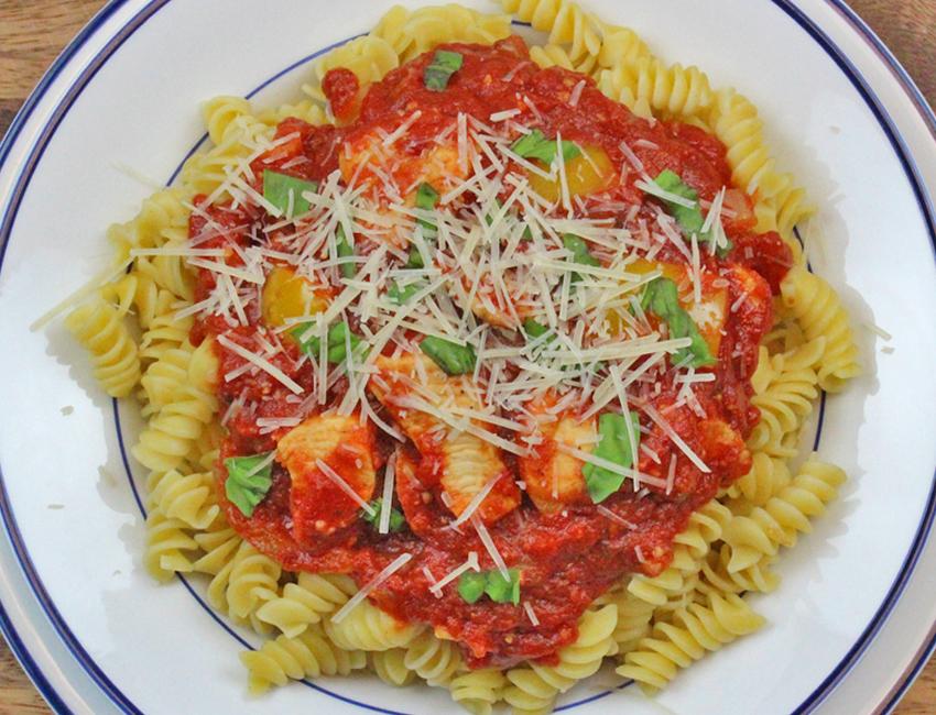 Marukan Zesty Marinara Pasta with Chicken