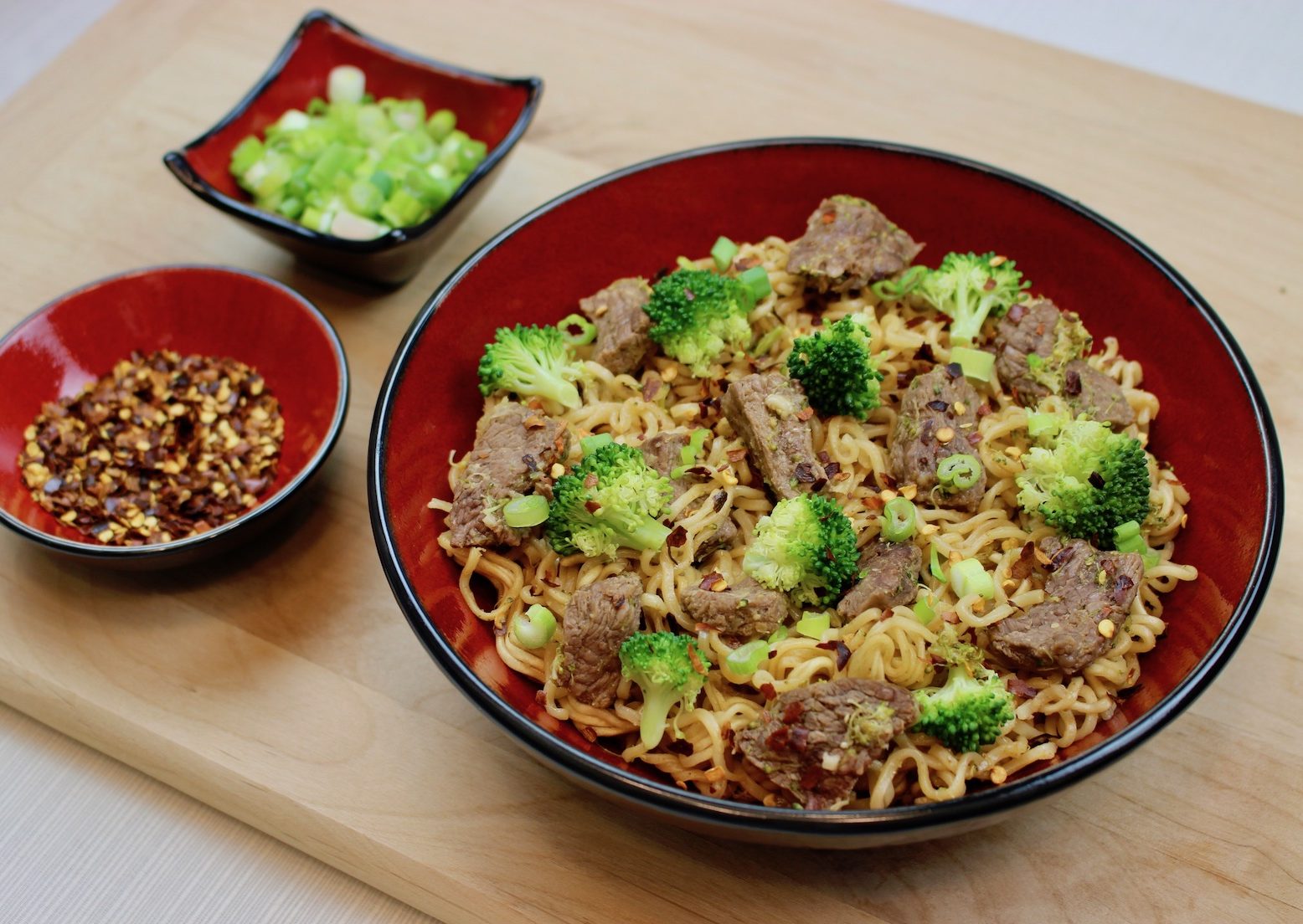 Marukan Instant Pot Beef Broccoli Ramen