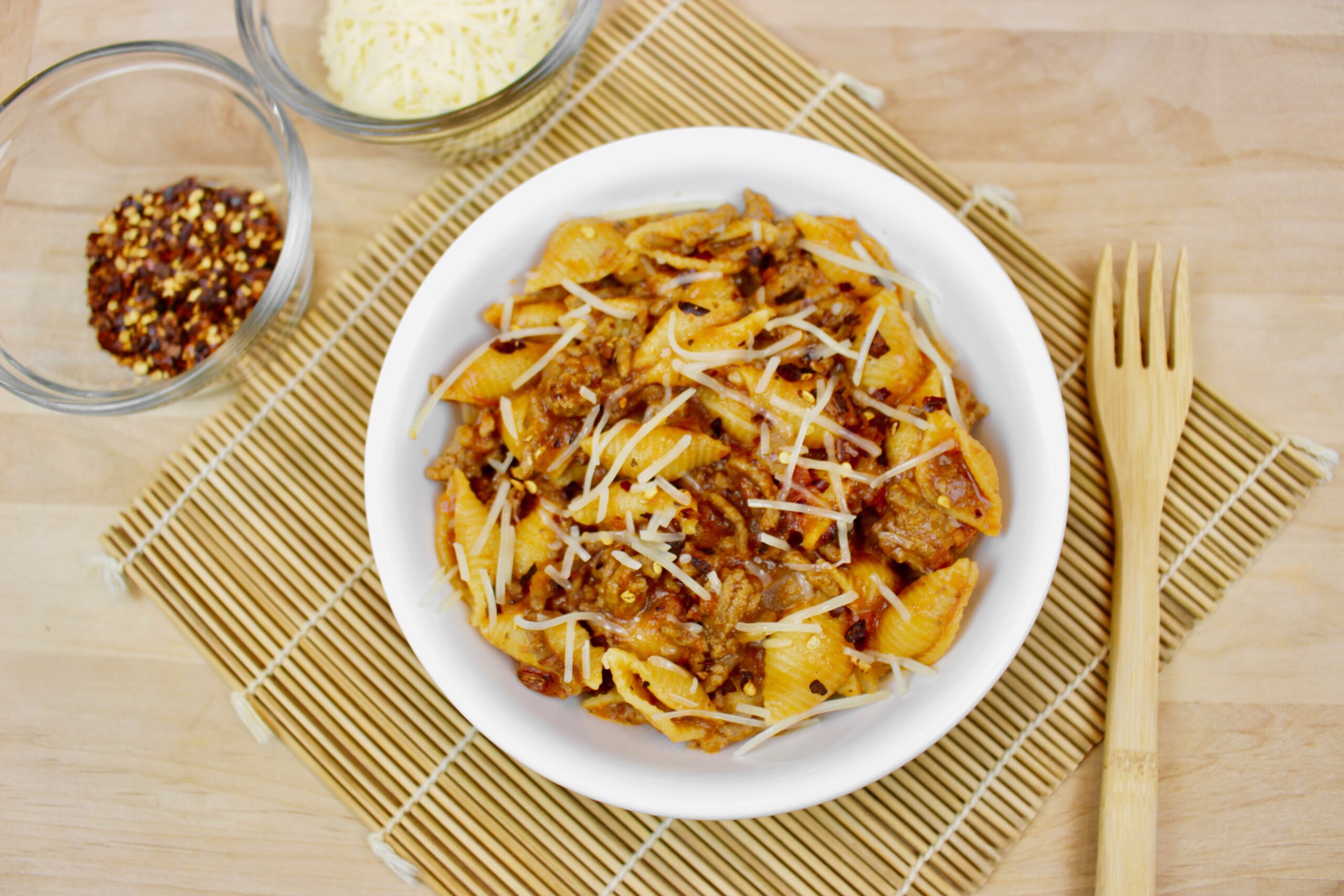Marukan Instant Pot Beef and Shells Pasta