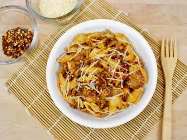 Marukan Instant Pot Beef and Shells Pasta